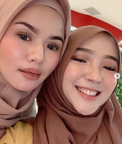 Potret Ayu Indriati dan Nabil Rach, Definisi Sempurna Kakak-Adik Berhijab 9