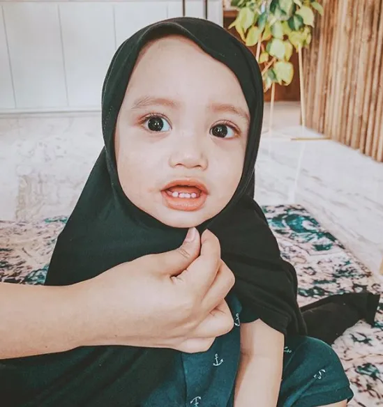 Xabiru 'Cosplay' Jadi Anak SMA, Begini Reaksi Om Serta Tante Online-nya! 6