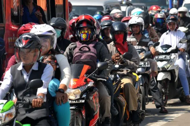 5 Pentingnya Pakai Jaket Saat Naik Motor. Bukan Sekadar biar Nggak Item 7 pentingnya pakai jaket