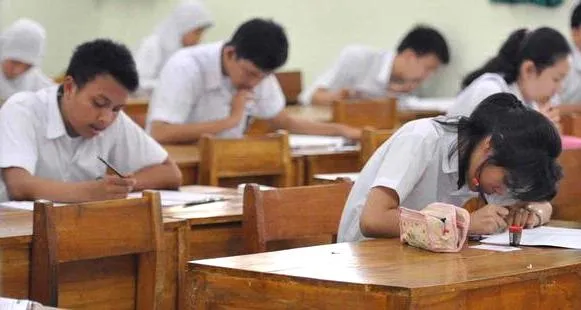 10 Tipe Teman 'Terjahanam' Semasa Sekolah. Ngeselin, Tapi Pas Udah Pisah Ngangenin! 12