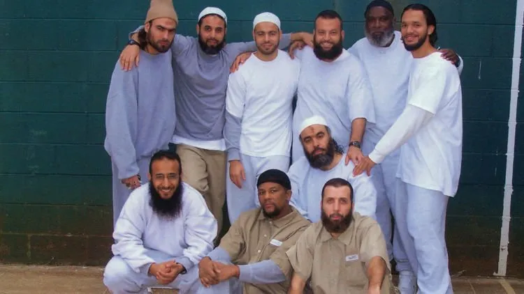 Sederet Alasan di Balik Fenomena Banyaknya Orang Amerika Masuk Islam di Penjara. Angkanya Naik Terus 19