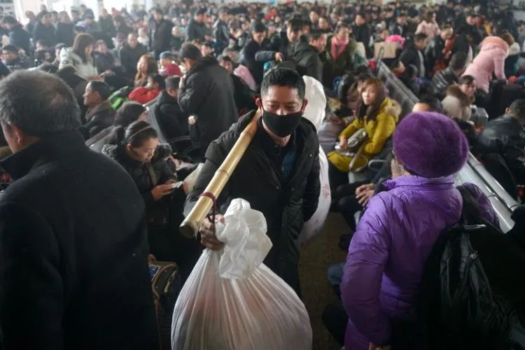 14 Potret Kekacauan di Cina Saat Musim Mudik Jelang Imlek. Miliaran Orang Mudik Bersama-sama! 19