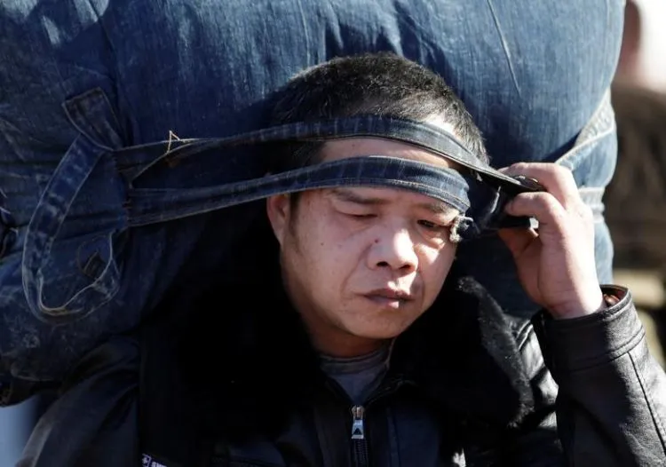 14 Potret Kekacauan di Cina Saat Musim Mudik Jelang Imlek. Miliaran Orang Mudik Bersama-sama! 23
