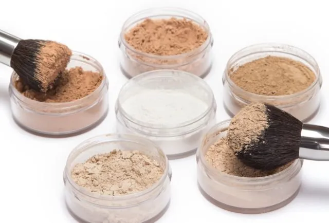 Beda Compact Powder, Two Way Cake dan 7 Jenis Bedak Lainnya 8