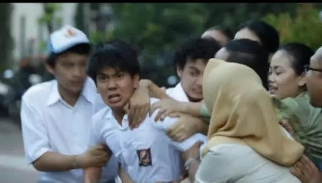 Film Dilan 1991 Timbulkan Polemik. Sekelompok Mahasiswa di Makassar Demo Tolak Dilan Tayang 7
