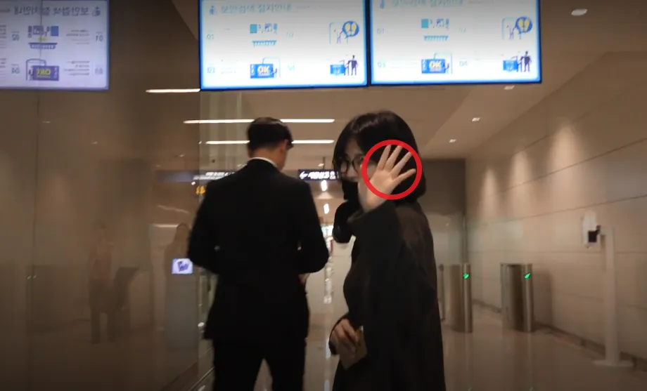 Hanya Karena Sebuah Foto, Rumah Tangga Song Hye Kyo dan Song Joong Ki Dikabarkan Retak. Benarkah? 3