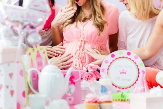 Meghan Markle Tolak Buka Hadiah Baby Showernya yang Berbujet 2,8 M. Alasannya Sweet Banget! 6