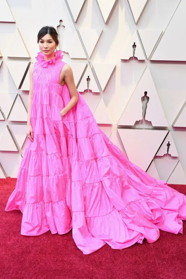 12+ Gaun Tercetar di Gelaran Akbar Piala Oscar 2019. Siapa yang Paling Spektakuler Tahun Ini? 17