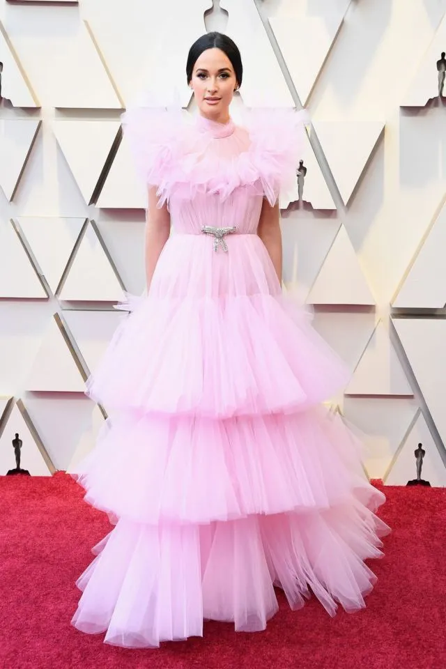 12+ Gaun Tercetar di Gelaran Akbar Piala Oscar 2019. Siapa yang Paling Spektakuler Tahun Ini? 19