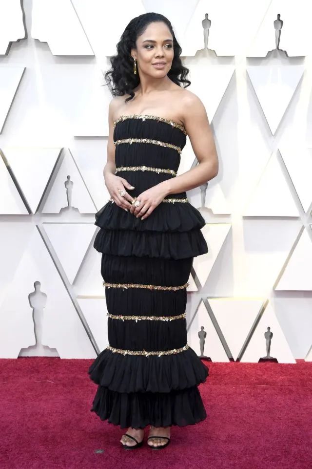 12+ Gaun Tercetar di Gelaran Akbar Piala Oscar 2019. Siapa yang Paling Spektakuler Tahun Ini? 24