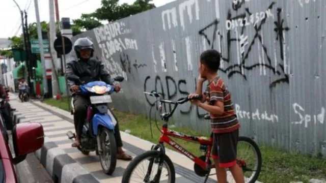 Realita Budaya Jalan Kaki di Dunia. Justru di Negara Berflower Kayak Indonesia, Jalan Kaki Itu Sulit 10