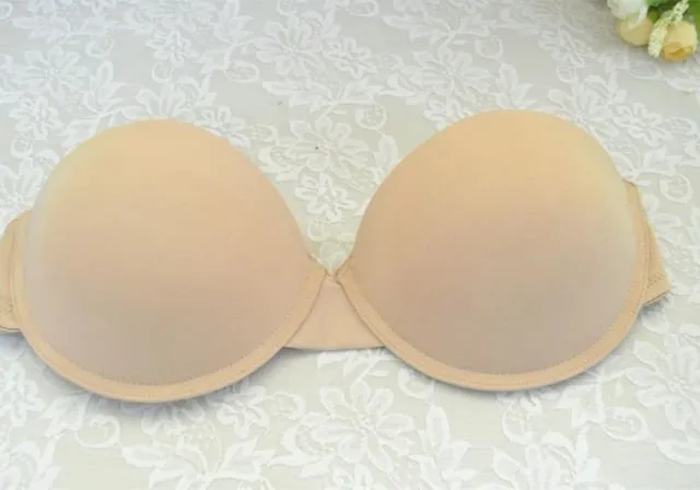 9 Pilihan Bra bagi si Pemilik Plus Size. Anti Slip dan Nggak Akan Nongol Belahannya 17
