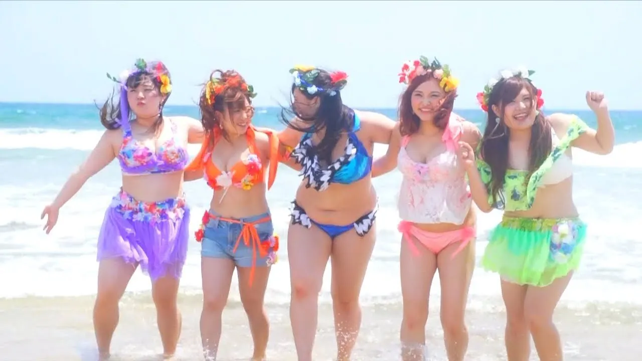 Lupakan Sejenak Kaki Jenjang nan Ramping, 4 Girlband ini Buktikan Bahwa Berat Badan Hanyalah Soal Angka! 7