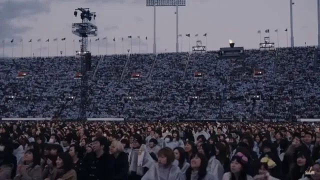 7 Kebiasaan Orang Jepang Saat Nonton Konser ini Patut Ditiru. Rame tapi Tetep Rapi, Kayak Upacara~ 12