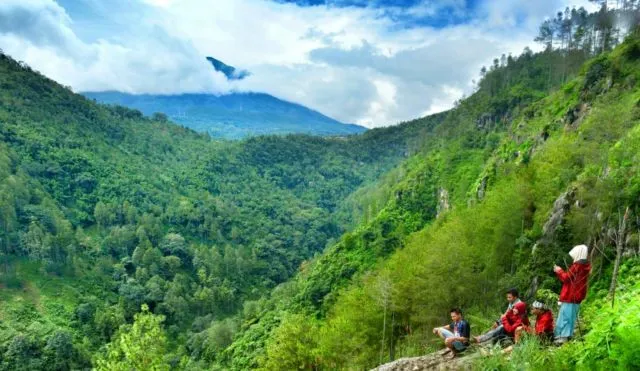 Desa Wisata Sepakung, Spot Wisata Hits yang Memacu Adrenalin di Semarang. Alamnya Indah Banget Sih! 11