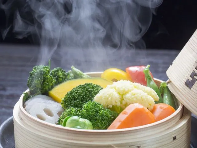 Prinsip Diet 4J untuk Penderita Diabetes. Boleh Makan Nasi Kok, Tapi Ada Aturannya 7