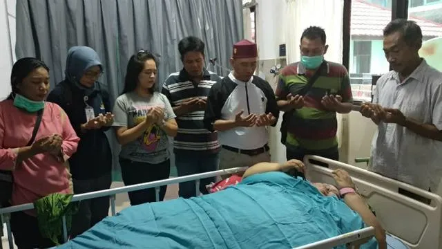 5 Kabar Terbaru Titi Wati Pasca Operasi. Beratnya Mulai Turun, Bisa Bangun dan Duduk Sendiri 7