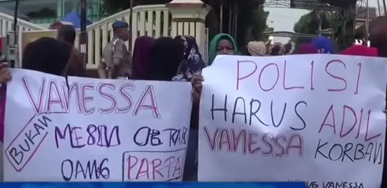Anggap VA Cuma Korban, Forum Emak-Emak Tuntut Polda Jatim Tangkap Konsumen Prostitusi Online 4