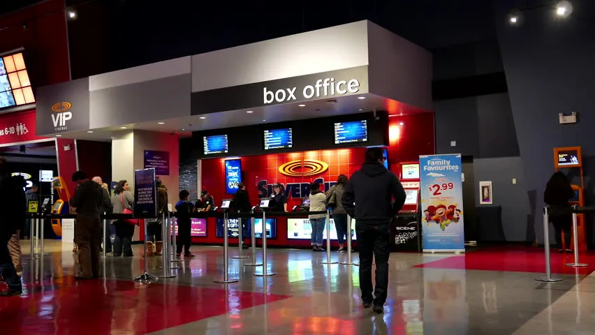 8 Tipe Penonton Film di Indonesia. Mulai yang Antusias Kebangetan Sampai yang Cuma Demen Artisnya 13