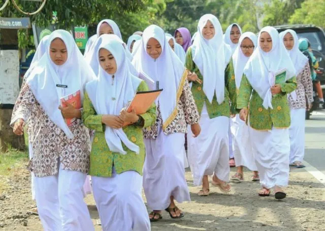 Tangkas Sebut Nama Youtuber, Kicep Saat Ditanya Soal Agama. Gini Gambaran Anak Generasi Zaman Sekarang? 6