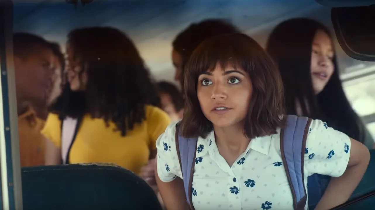 9 Potret dan Fakta Dora the Explorer Versi Film. Nggak Nyangka Kalau Udah Gede Sekece itu~ 14