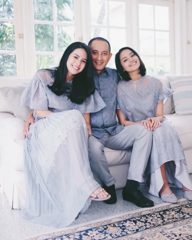 Potret Keakraban Maudy Ayunda dan Amanda, Kakak Beradik yang Sama-Sama Cantik! 19