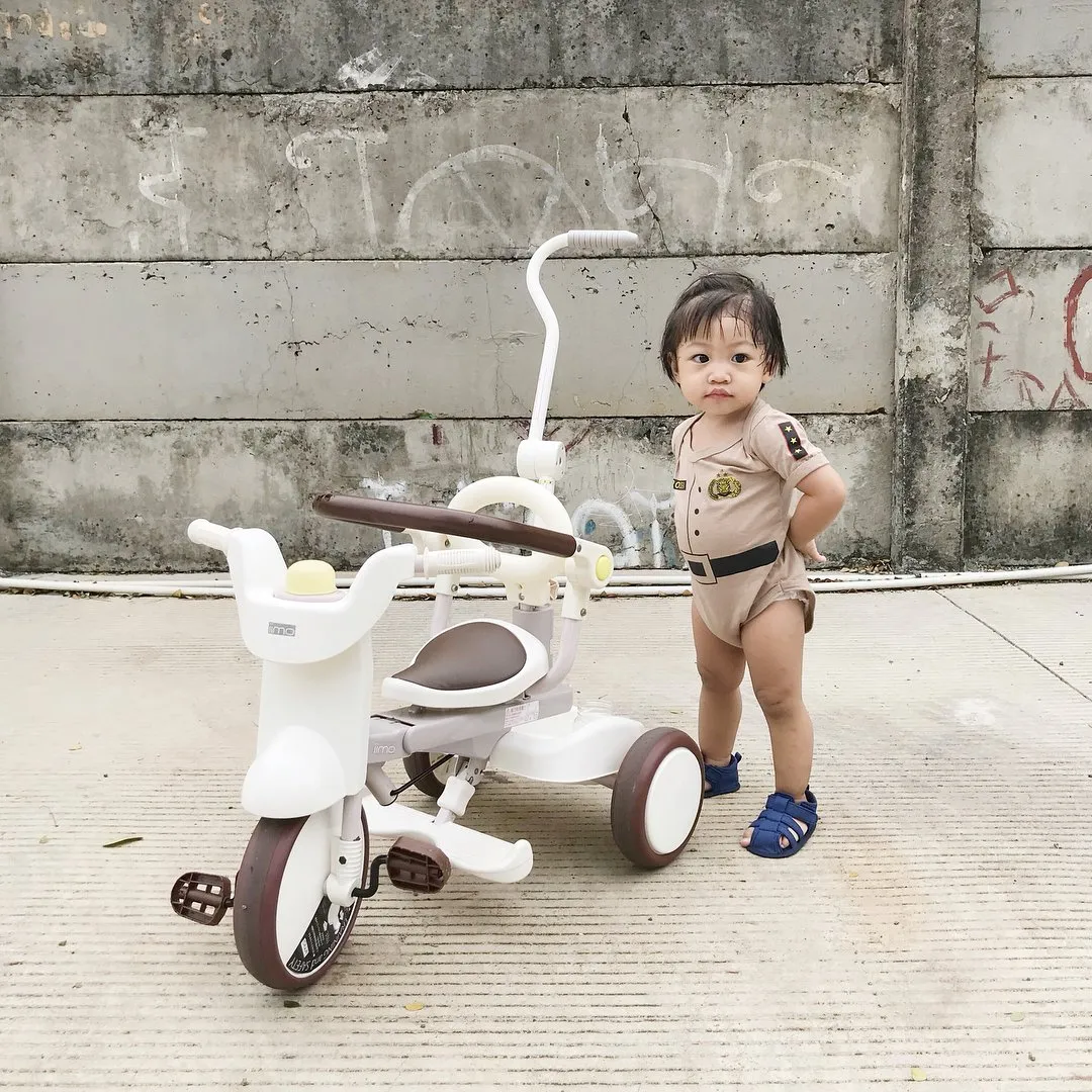 10 OOTD Lumi, Keponakan Bena Kribo yang Sedari Kecil Udah Ekspresif! Lucu ~ 18