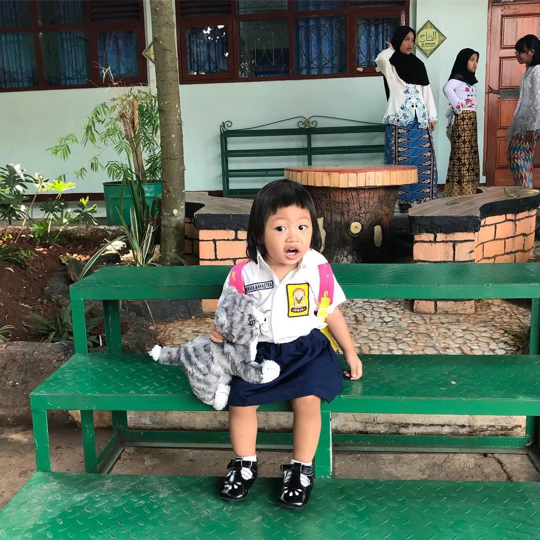 10 OOTD Lumi, Keponakan Bena Kribo yang Sedari Kecil Udah Ekspresif! Lucu ~ 11
