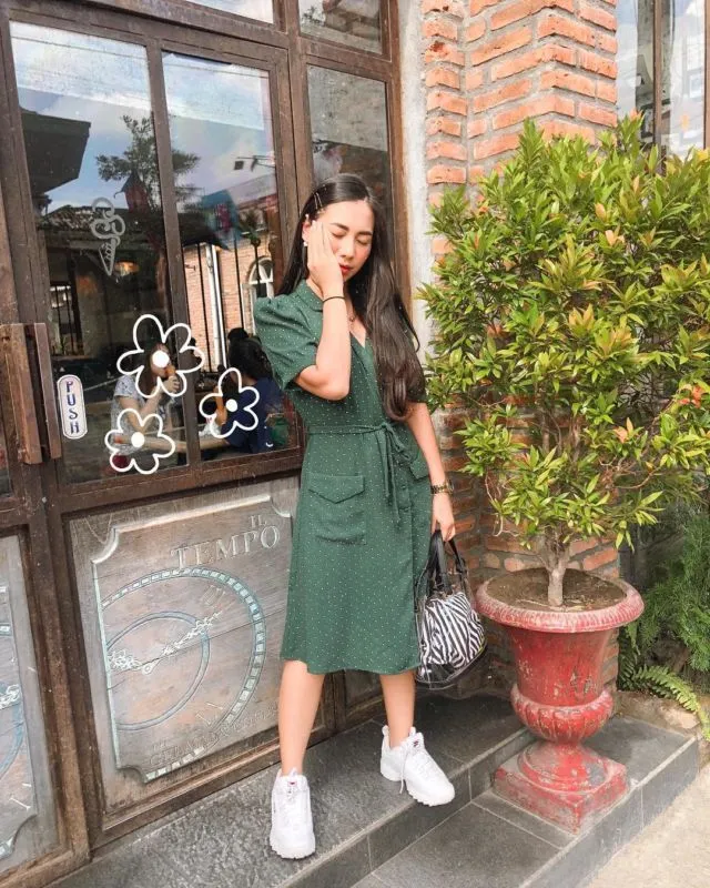 9 Inspirasi Modest Wear ala Abel Cantika. Bisa Kok Jadi Pusat Perhatian Tanpa Harus 'Buka-bukaan'! 13