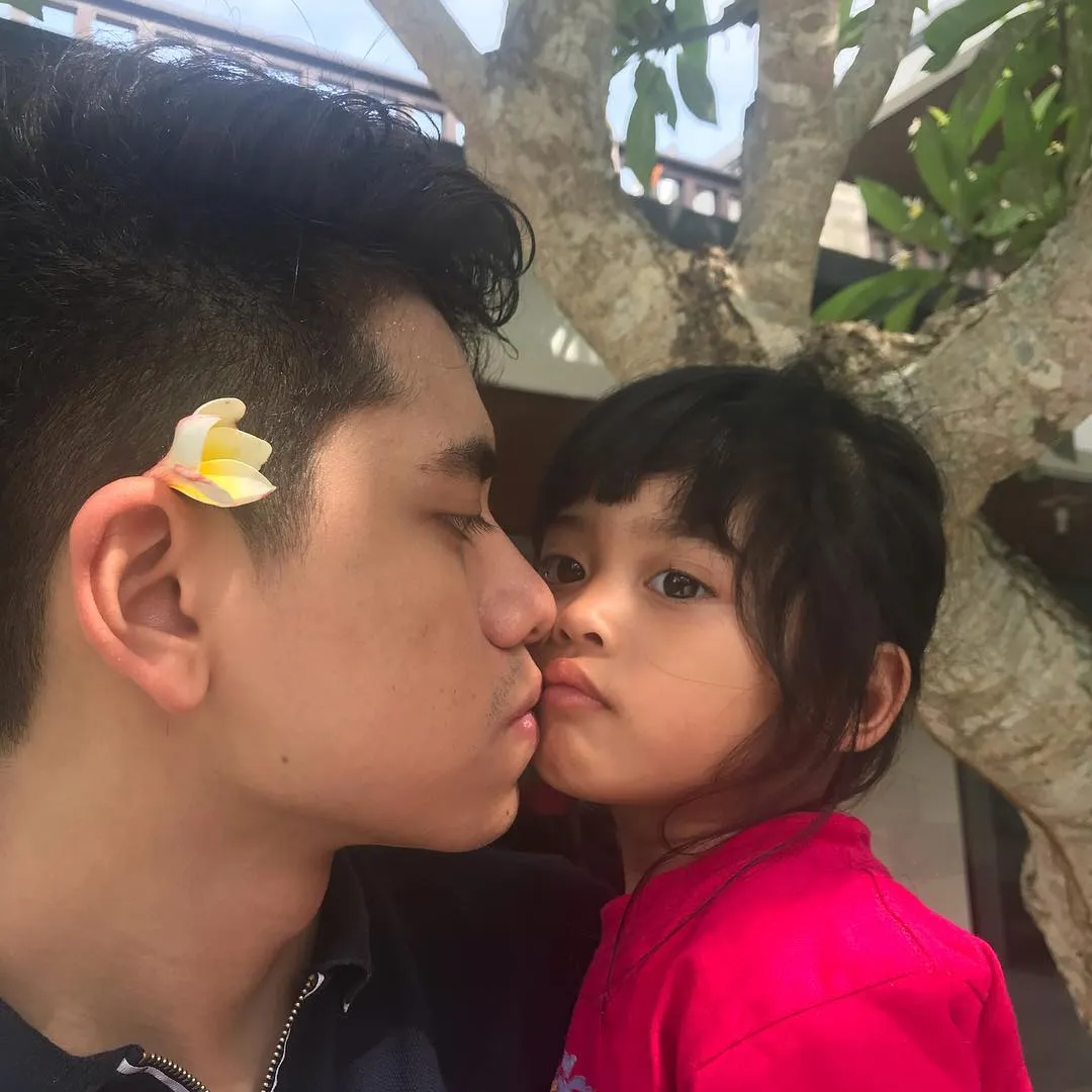 11 Foto Lucu Vania, Adik Verrel Bramasta yang Mata Belonya Bikin Salah Fokus. Gemas HQQ! 22