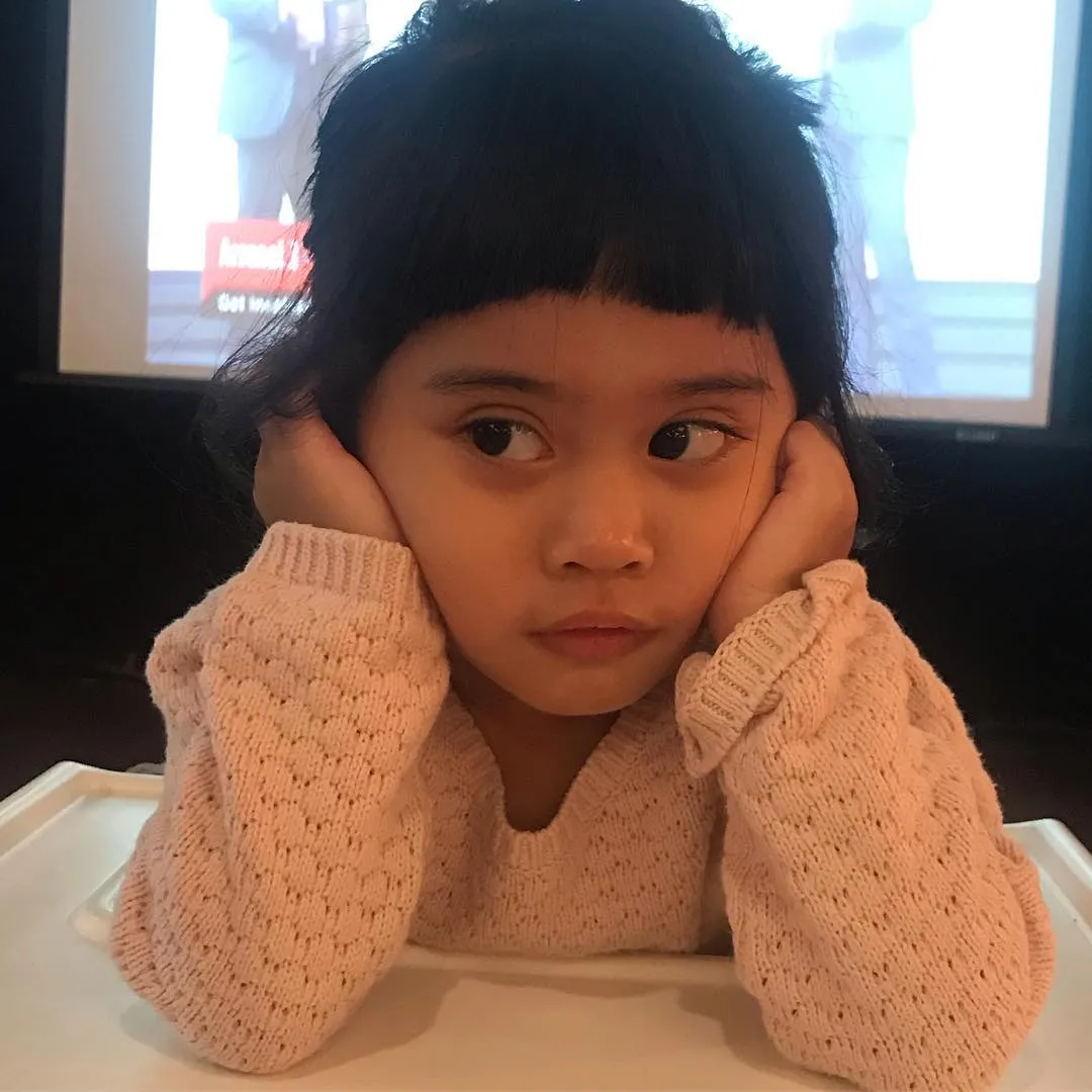 11 Foto Lucu Vania, Adik Verrel Bramasta yang Mata Belonya Bikin Salah Fokus. Gemas HQQ! 17