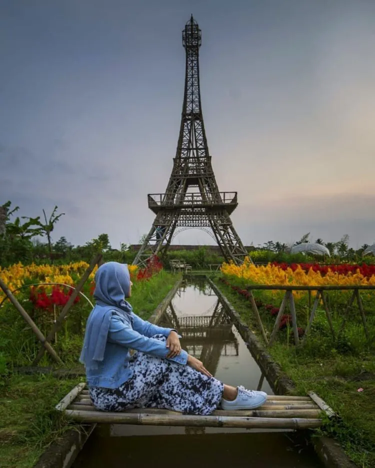 Taman Wisata Papringan, Spot Foto Instagramable di Magelang. Romantis Nggak Harus Sampai Paris! 14