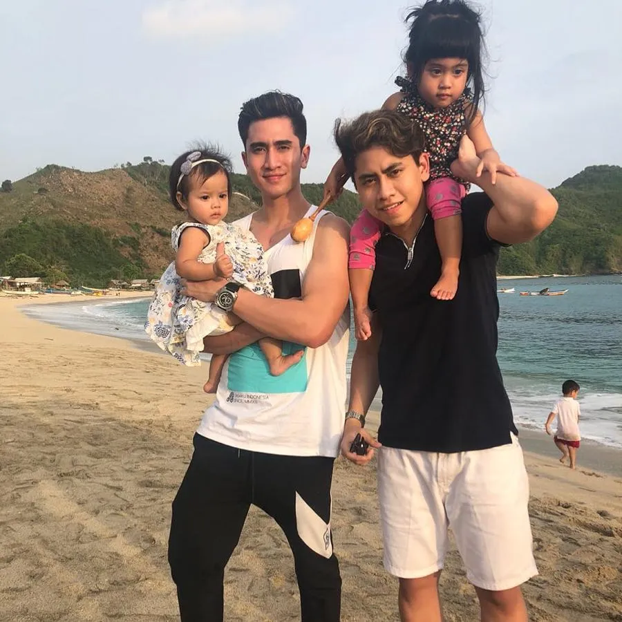 11 Foto Lucu Vania, Adik Verrel Bramasta yang Mata Belonya Bikin Salah Fokus. Gemas HQQ! 12