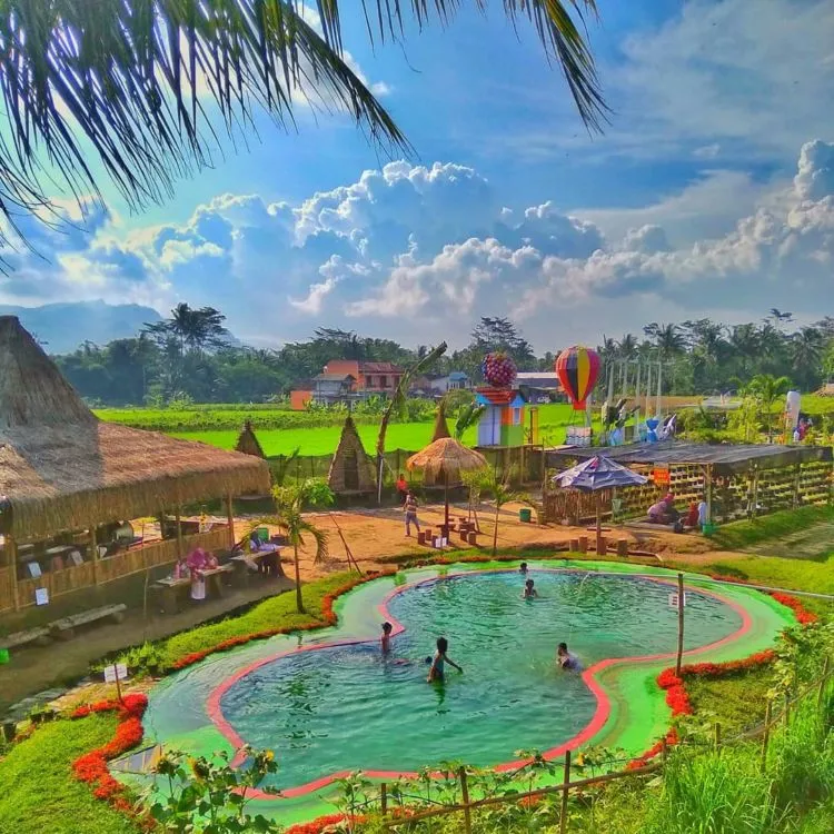 Taman Naura, Destinasi Hits yang Masih Baru di Magelang. Cocok untuk Liburan Akhir Pekan! 12