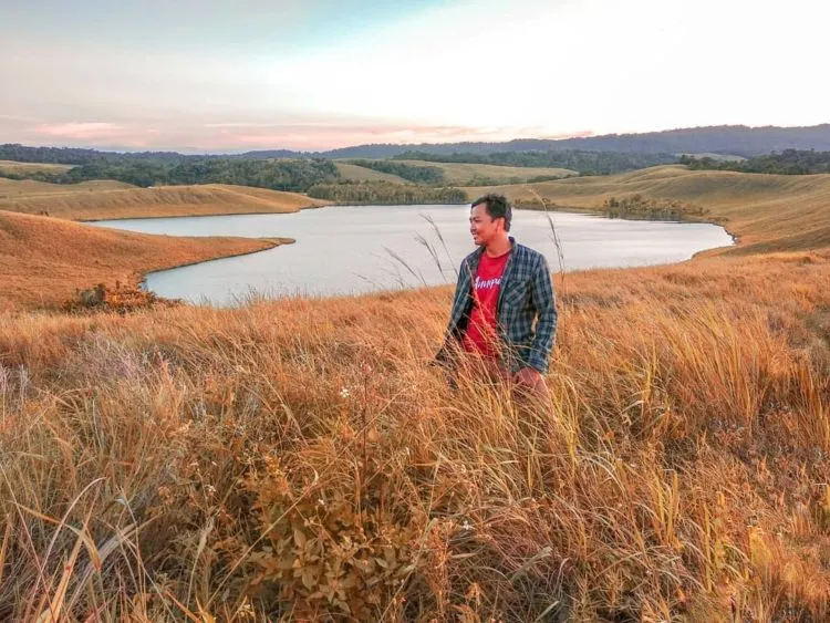 6 Cara Menikmati Danau Sentani di Papua. Jelajahi Danau Ini Bagaikan Liburan New Zealand! 11