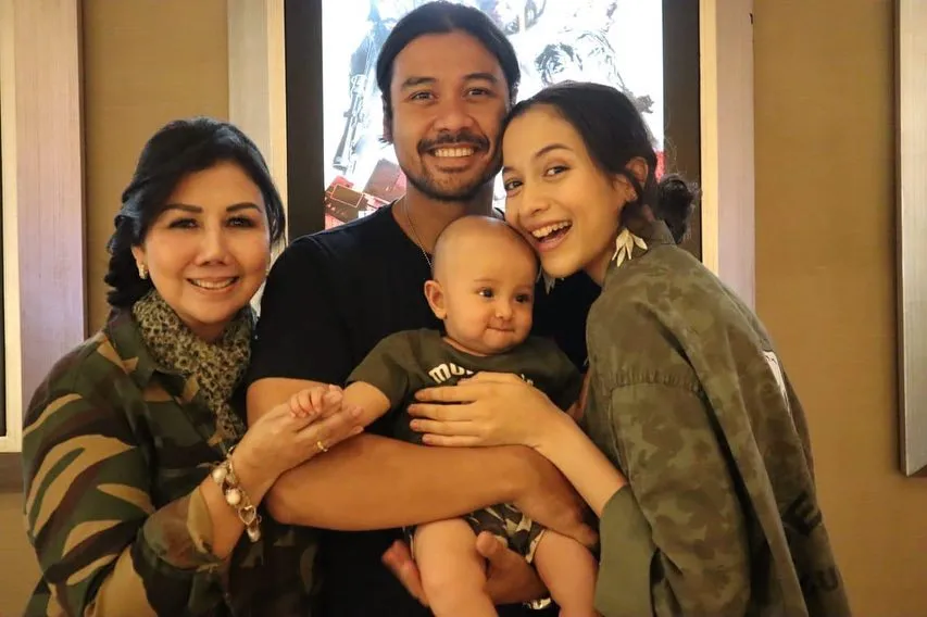 13 Potret Surinala, Putri Cantiknya Chicco Jerikho dan Putri Marino. Manis Banget! 24