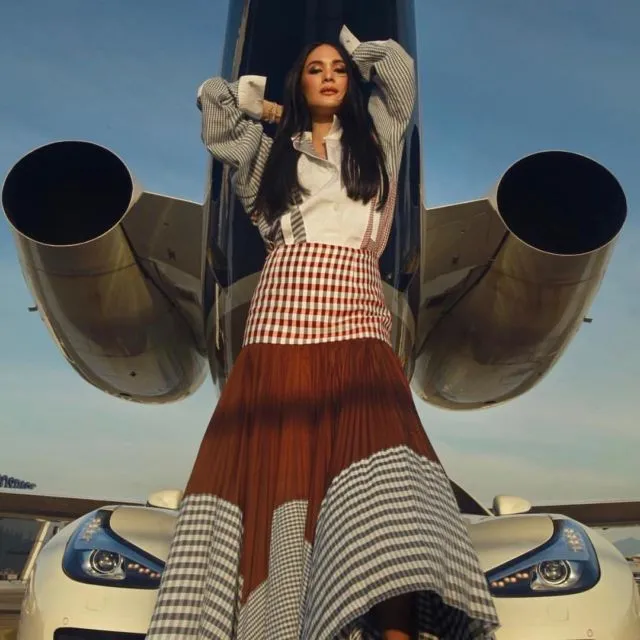 14 Gaya Fesyen Fantastis Heart Evangelista, Sosok Crazy Rich Asians Sungguhan di Dunia Nyata! 16