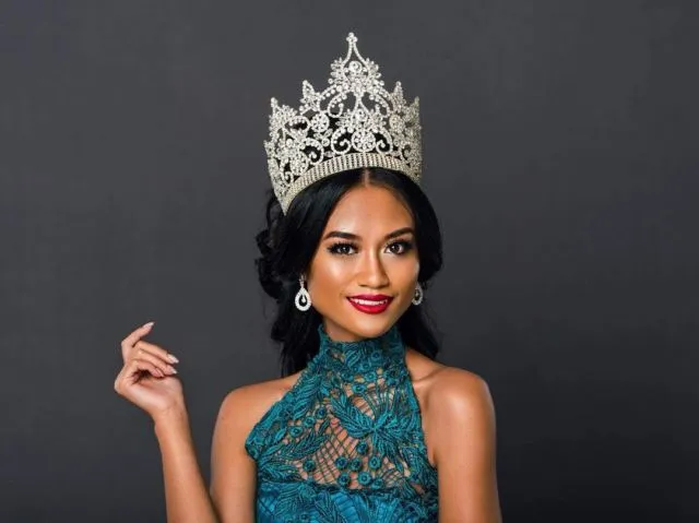 Dapat Salam Berbahasa Jawa dari Miss Supranational Suriname 2019. Kayak Apa sih Orangnya? 9