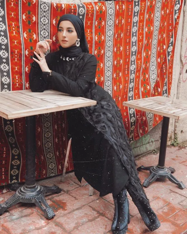 8 Gaya Fesyen Elegan Tasya Farasya Liburan ke Turki. Bak Putri dari Timur Tengah! 13