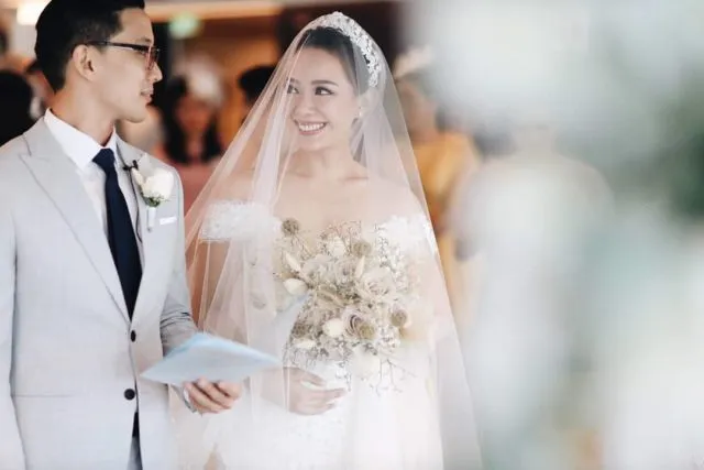 Mengulik 10 Potret Romantis Pernikahan Yuanita Christiani di Kapal Pesiar. Fotonya Bikin Baper! 11