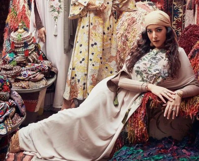 8 Gaya Fesyen Elegan Tasya Farasya Liburan ke Turki. Bak Putri dari Timur Tengah! 16