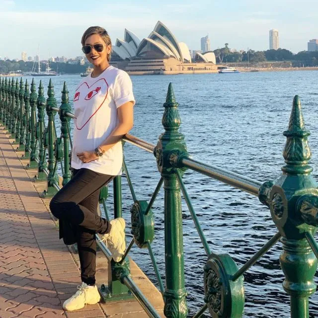 Kata Siapa Hamil Pasti Kucel? 10 Gaya Modis Kimmy Jayanti Pamer Baby Bump Ini Kecenya Maksimal! 20