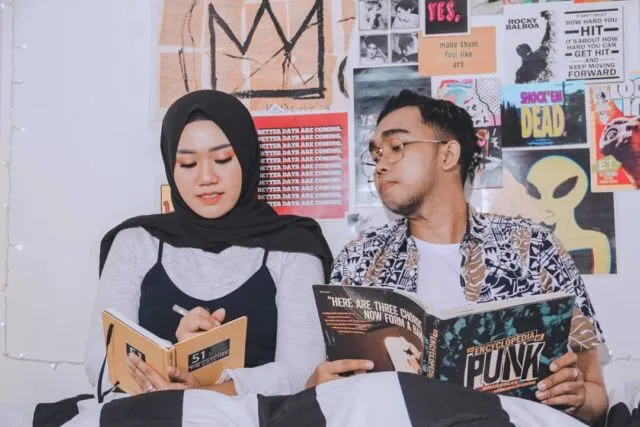 6 Inspirasi Pre-Wedding Pop Art Ala Selebtwit @bayu_joo & @luluhusnaa. Bujet Tipis, Hasil Kece Abis 11