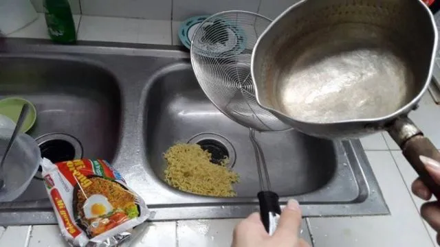 Drama Lapar yang Kerap Jadi Uji Kompetensi Sabar. Sobat Misqueen Pasti Paham Betapa Dongkolnya~ 22