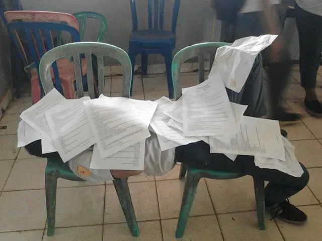 13 Keusilan Teman yang Menembus Batas Kewajaran. Kalau Nggak Akrab, Mana Bisa Sejahil ini~ 18