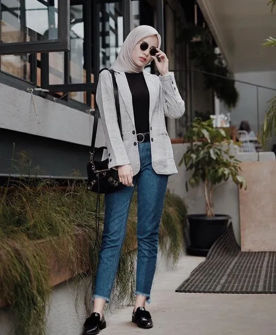 Ide Padu Padan Plaid Blazer. Bisa Buat Kerja atau Hangout Juga~ 10