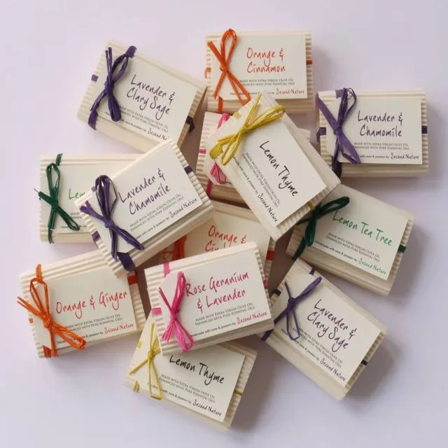 12 Ide Kemasan Cantik Sabun Handmade untuk Suvenir Nikah. Yakin, Pasti Nggak Bakal Cuma Dipajang! 13
