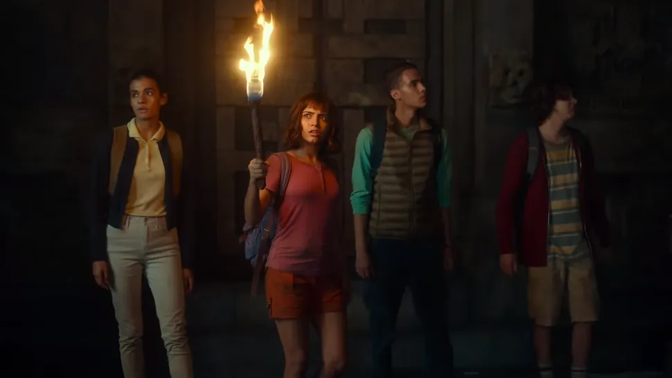 9 Potret dan Fakta Dora the Explorer Versi Film. Nggak Nyangka Kalau Udah Gede Sekece itu~ 11