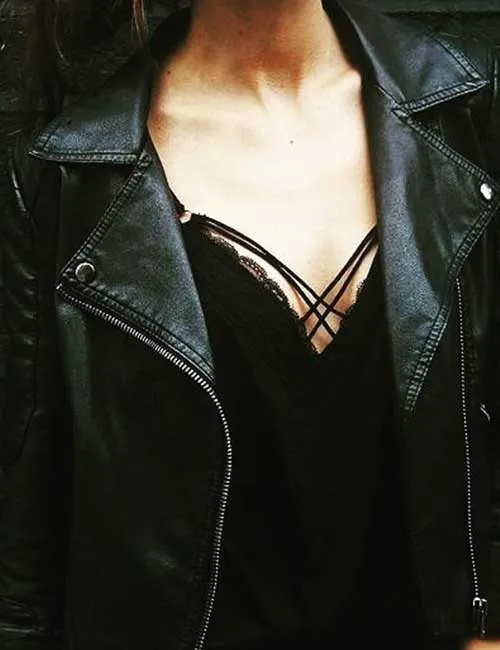10 Ide Padu Padan Bralette untuk Tampil Seksi Namun Tetap Elegan, Jauh dari Kesan Murahan 21
