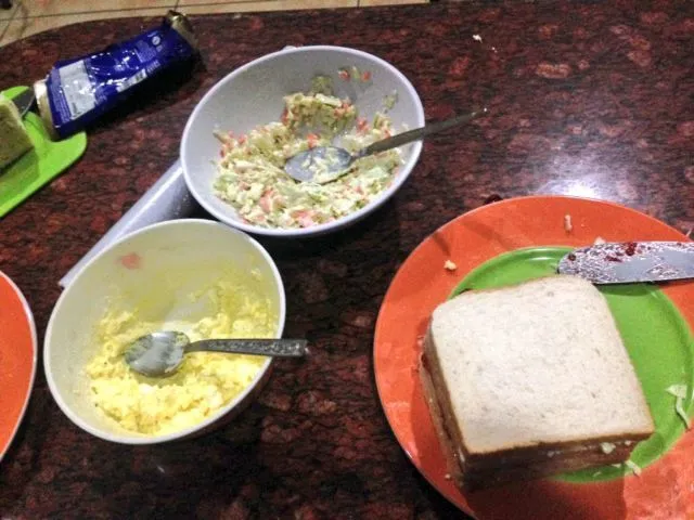 Cara Gampang Bikin Sandwich Inkigayo, Kudapan Favorit K-Pop Idol yang Awet Kenyangnya 12